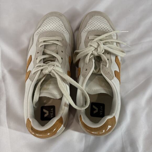 Veja V-10 Women's Sneakers Beige Suede Leather Upper Size: 8 - Picture 5 of 5